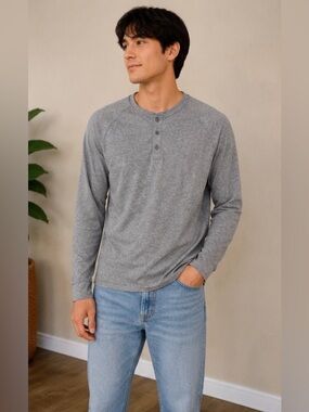 Banana Republic Light Blue Henley Long-Sleeve Shirt